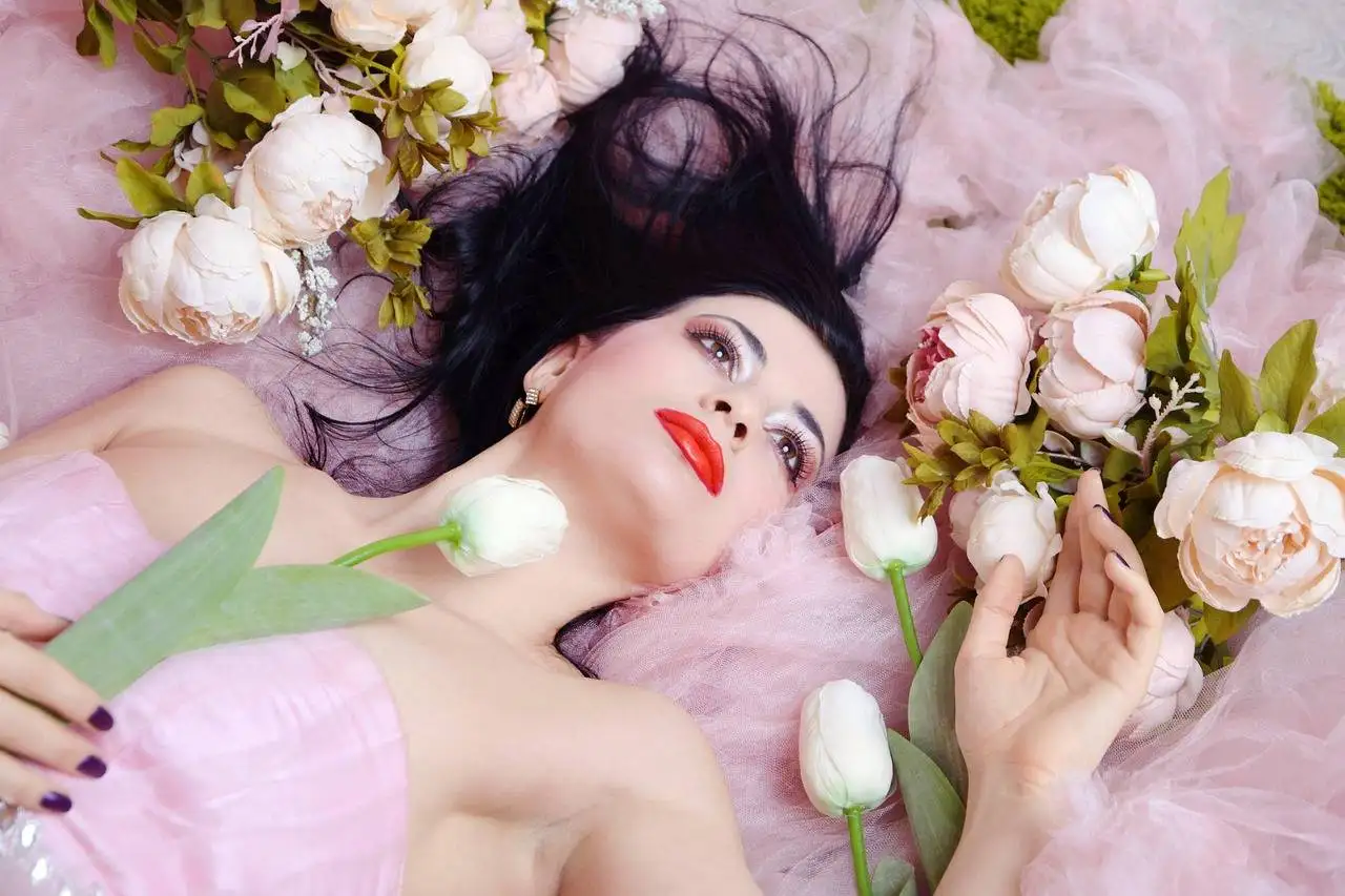 Fashion and Art: Fashion Illustration as a Form of Visual Art